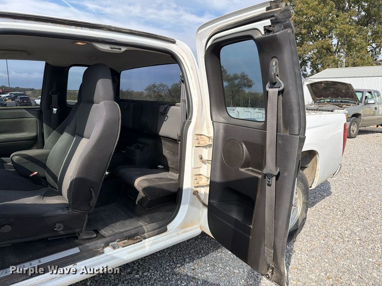 image for item EW7636 2007 Chevrolet Colorado Ext. Cab pickup truck
