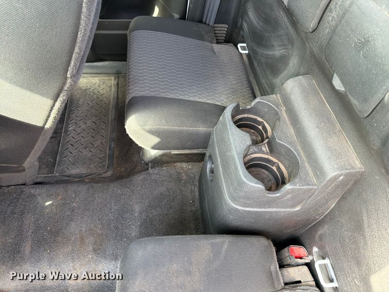 image for item EW7636 2007 Chevrolet Colorado Ext. Cab pickup truck