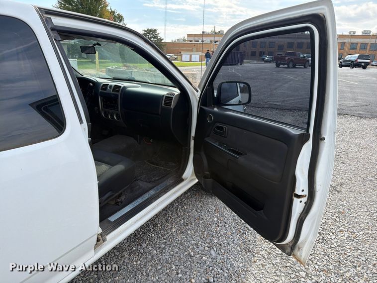 image for item EW7636 2007 Chevrolet Colorado Ext. Cab pickup truck