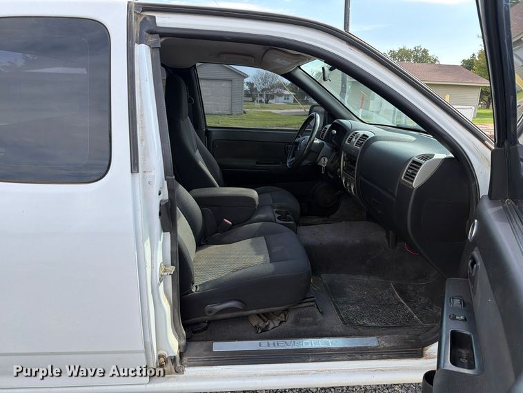 image for item EW7636 2007 Chevrolet Colorado Ext. Cab pickup truck