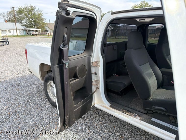 image for item EW7636 2007 Chevrolet Colorado Ext. Cab pickup truck