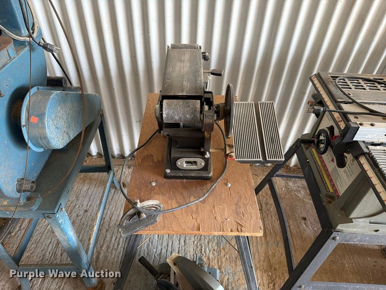 image for item EW7638 Carpentry tools