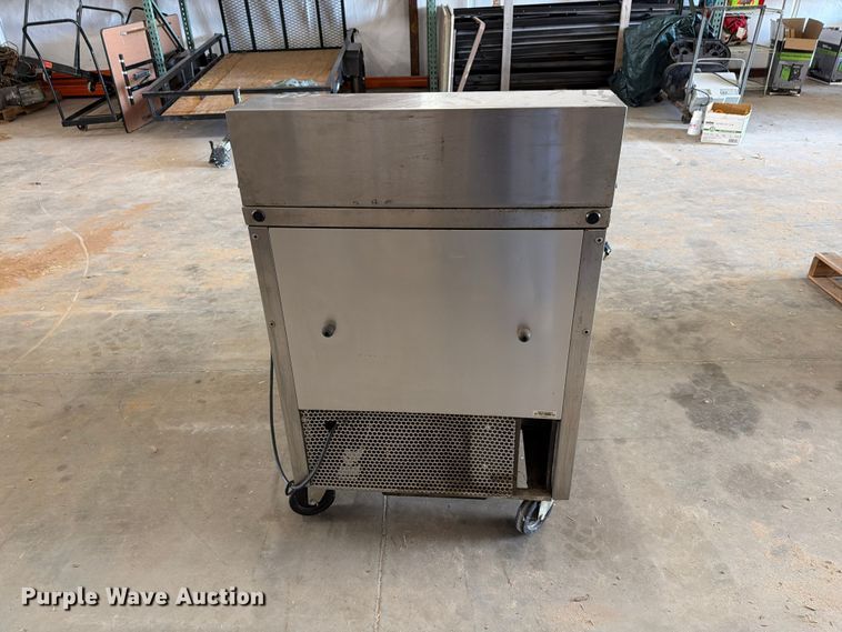 image for item EW7660 True TSSU- 27-08 fridge
