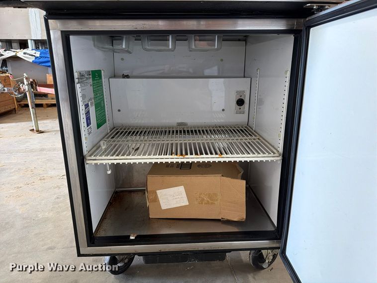 image for item EW7660 True TSSU- 27-08 fridge