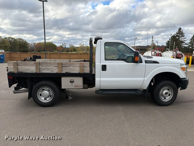 image for item EX1070 2011 Ford F250 Super Duty flatbed pickup truck