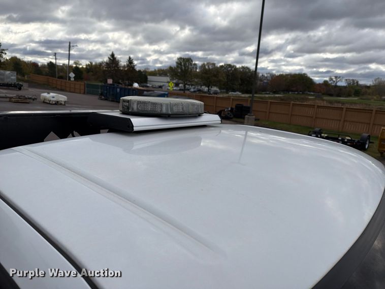 image for item EX1070 2011 Ford F250 Super Duty flatbed pickup truck