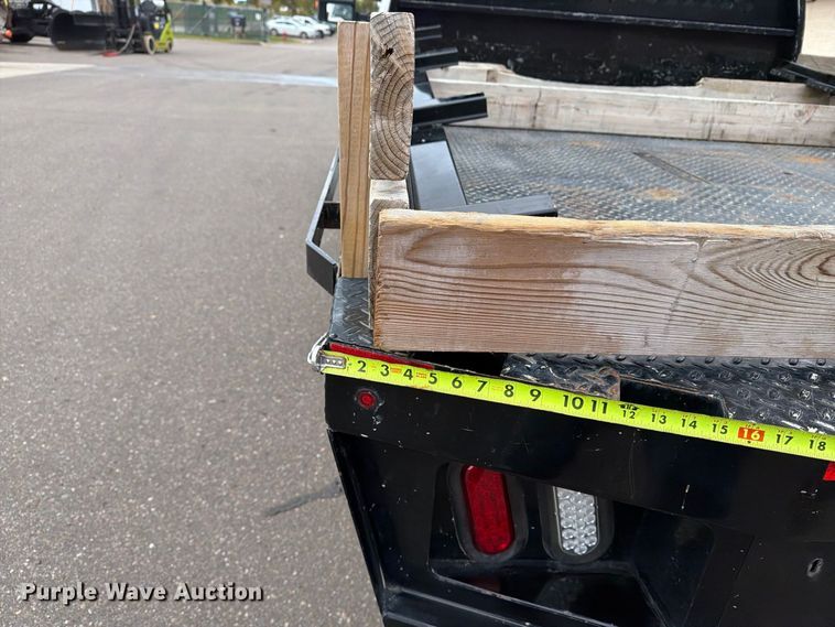 image for item EX1070 2011 Ford F250 Super Duty flatbed pickup truck