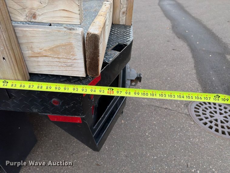 image for item EX1070 2011 Ford F250 Super Duty flatbed pickup truck