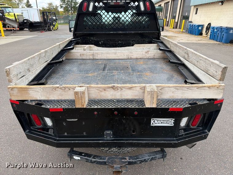 image for item EX1070 2011 Ford F250 Super Duty flatbed pickup truck