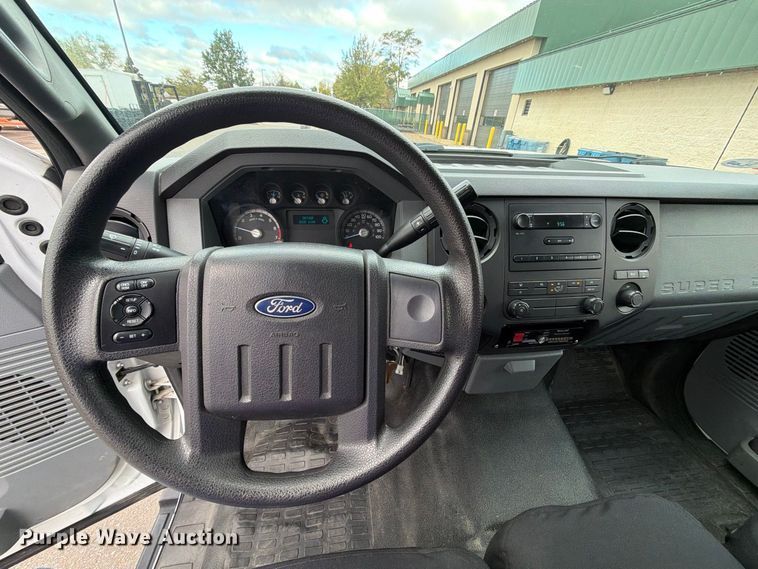 image for item EX1070 2011 Ford F250 Super Duty flatbed pickup truck