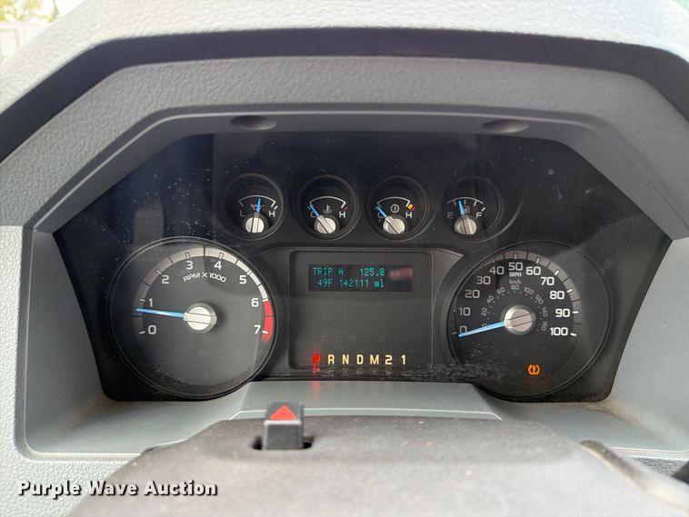 image for item EX1070 2011 Ford F250 Super Duty flatbed pickup truck