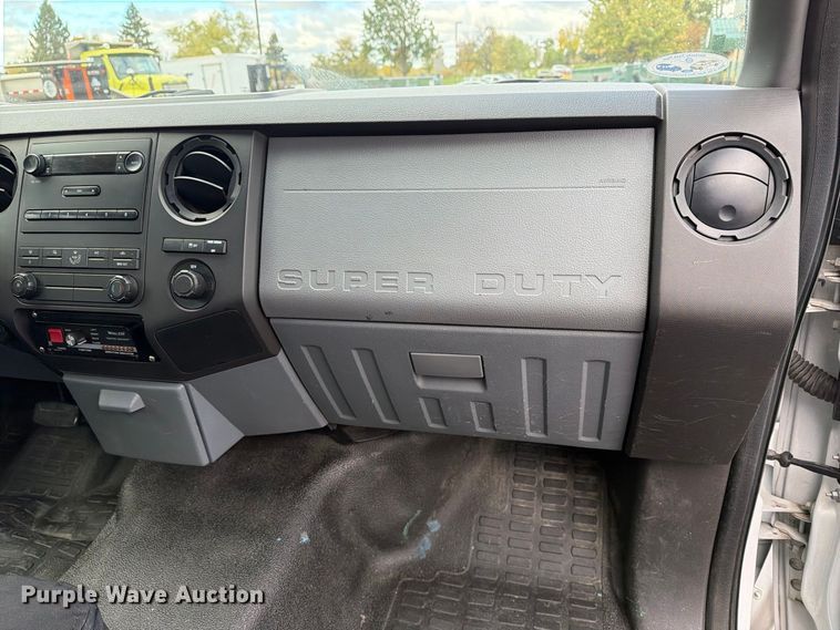 image for item EX1070 2011 Ford F250 Super Duty flatbed pickup truck