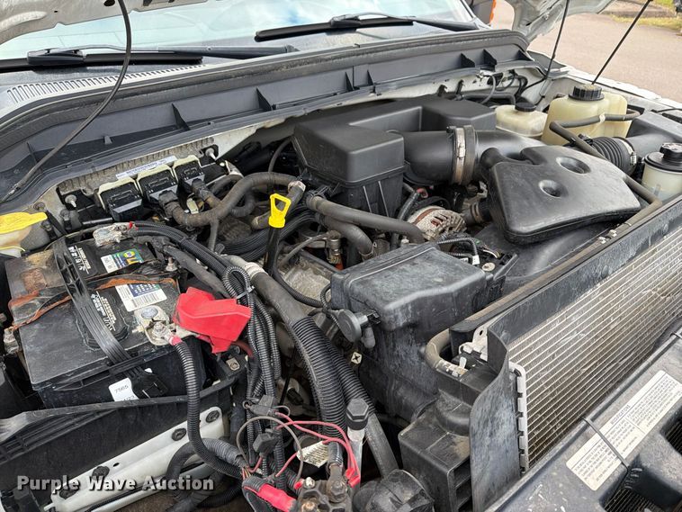 image for item EX1070 2011 Ford F250 Super Duty flatbed pickup truck