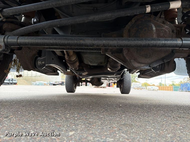image for item EX1070 2011 Ford F250 Super Duty flatbed pickup truck