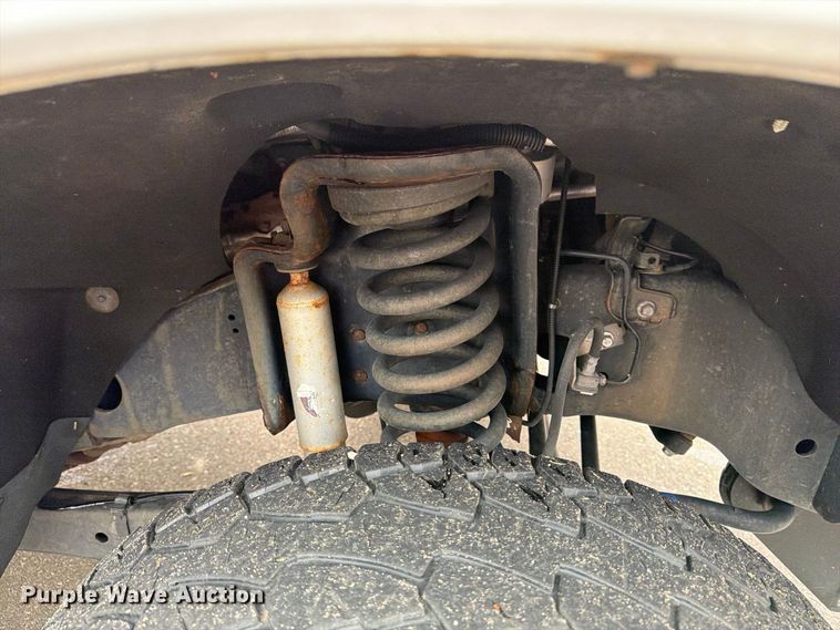 image for item EX1070 2011 Ford F250 Super Duty flatbed pickup truck