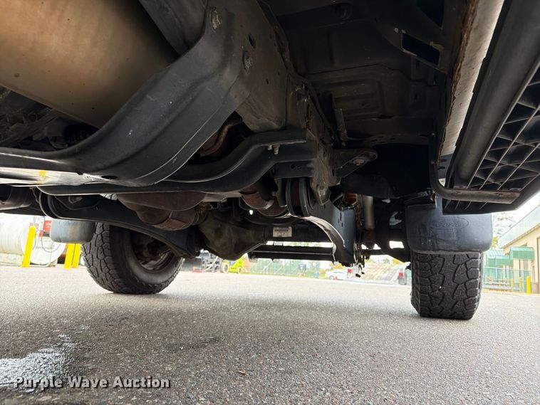 image for item EX1070 2011 Ford F250 Super Duty flatbed pickup truck