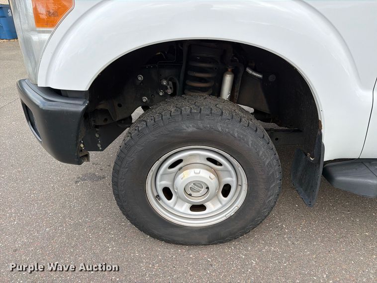 image for item EX1070 2011 Ford F250 Super Duty flatbed pickup truck