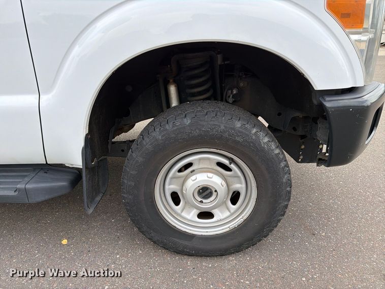 image for item EX1070 2011 Ford F250 Super Duty flatbed pickup truck