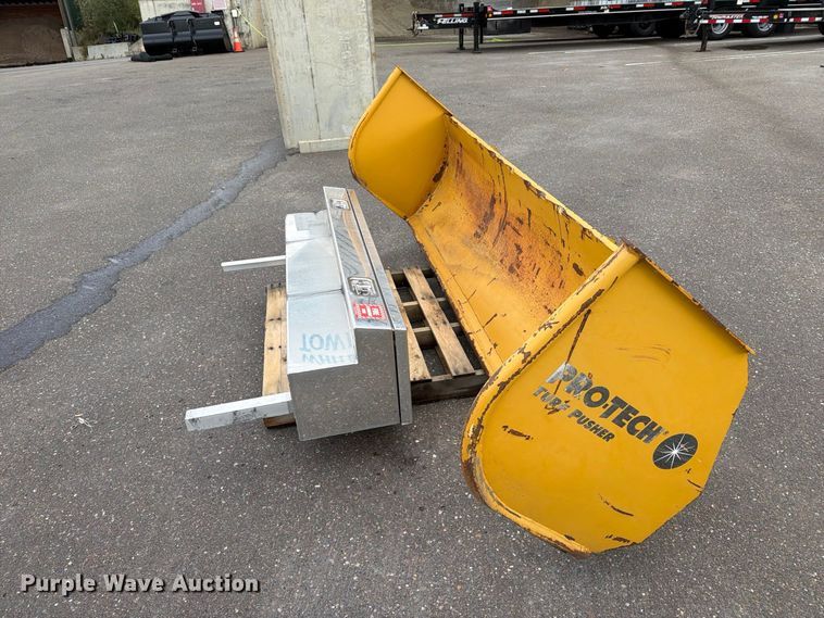 image for item EX1072 Snow removal equipment