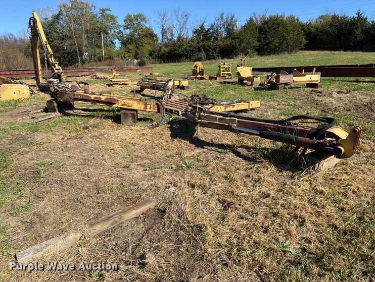 image for item EX1094 (3) Side boom mower arms