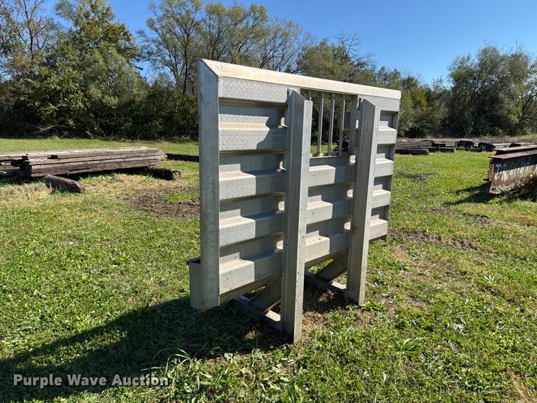 image for item EX1096 Aluminum headache rack