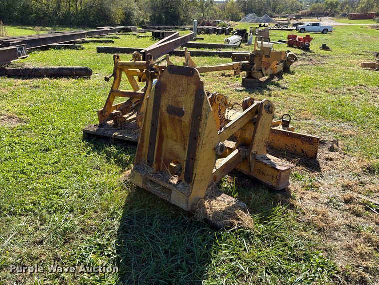 image for item EX1098 Motor Grader front lift group