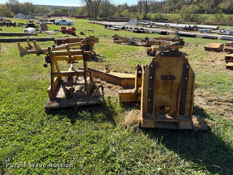 image for item EX1098 Motor Grader front lift group
