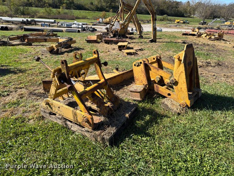 image for item EX1098 Motor Grader front lift group