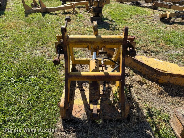 image for item EX1098 Motor Grader front lift group
