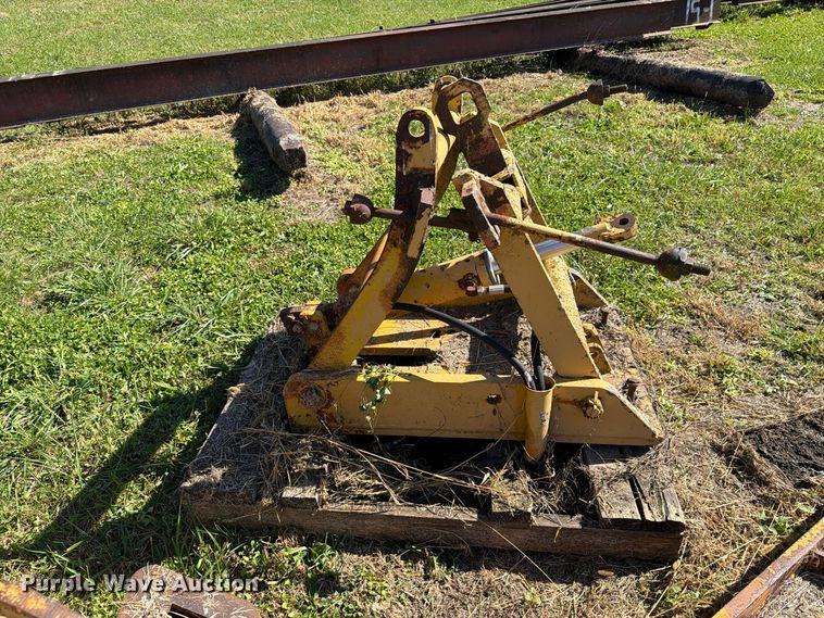 image for item EX1098 Motor Grader front lift group