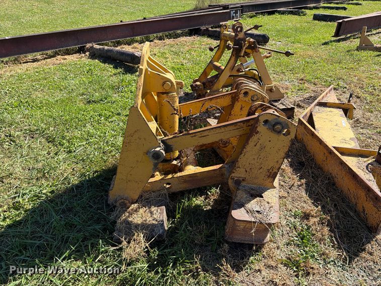 image for item EX1098 Motor Grader front lift group