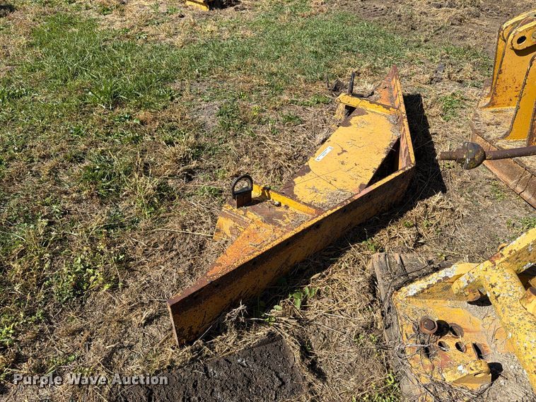 image for item EX1098 Motor Grader front lift group
