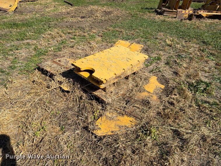 image for item EX1098 Motor Grader front lift group