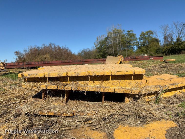 image for item EX1098 Motor Grader front lift group