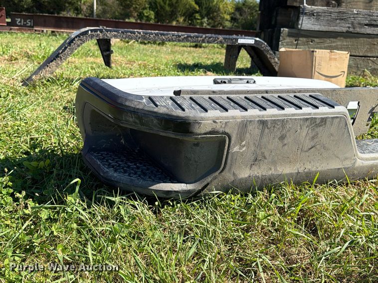 image for item EX1101 Assorted truck parts