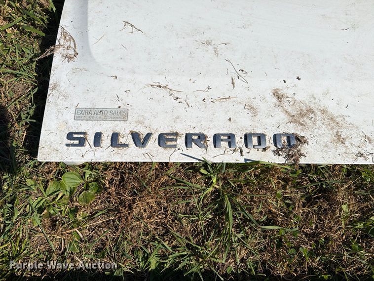 image for item EX1101 Assorted truck parts