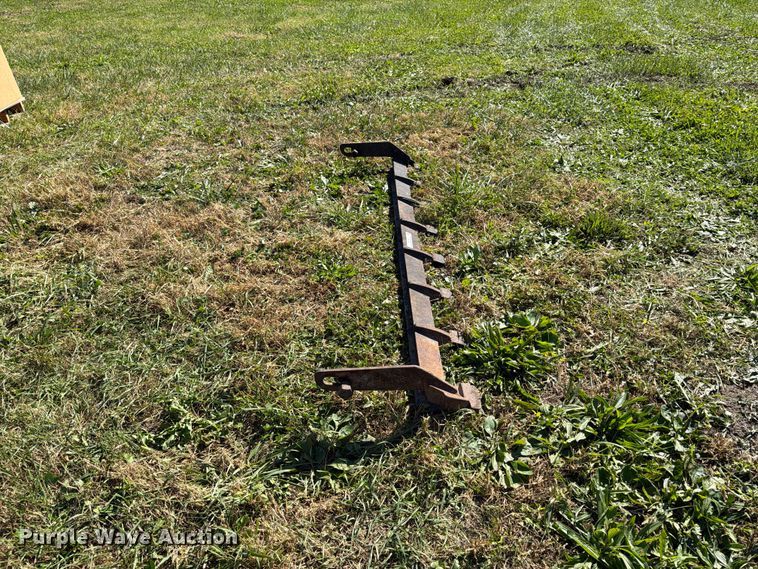 image for item EX1104 Bolt on cutting edge with teeth