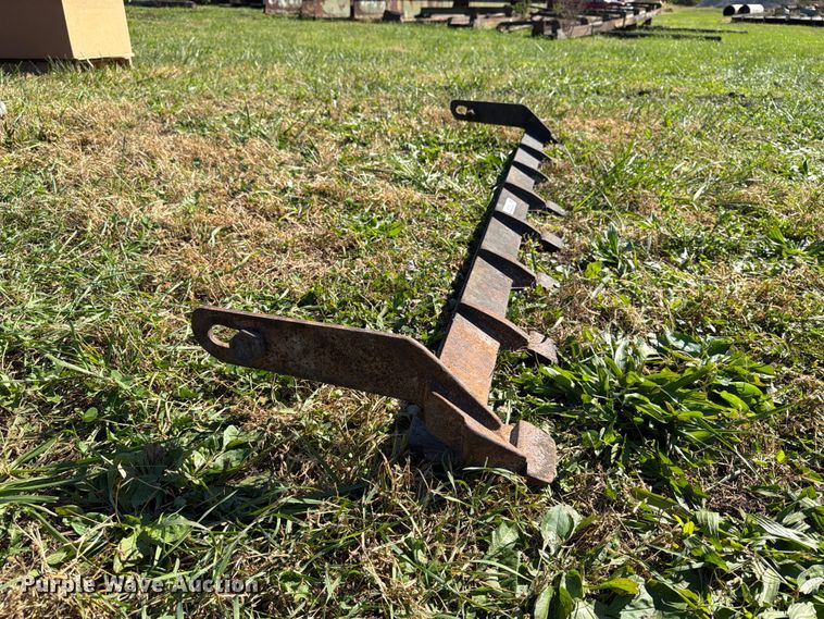 image for item EX1104 Bolt on cutting edge with teeth