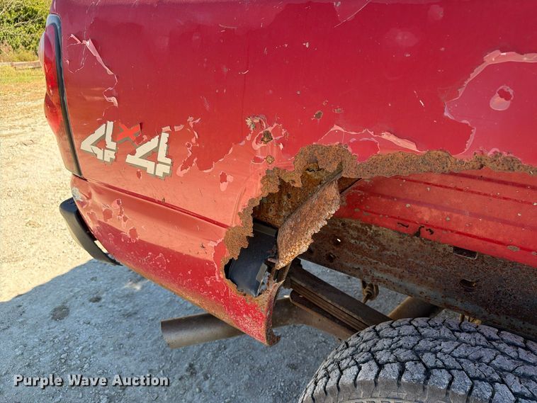 image for item EX1107 2006 Chevrolet Silverado 2500HD Crew Cab pickup truck