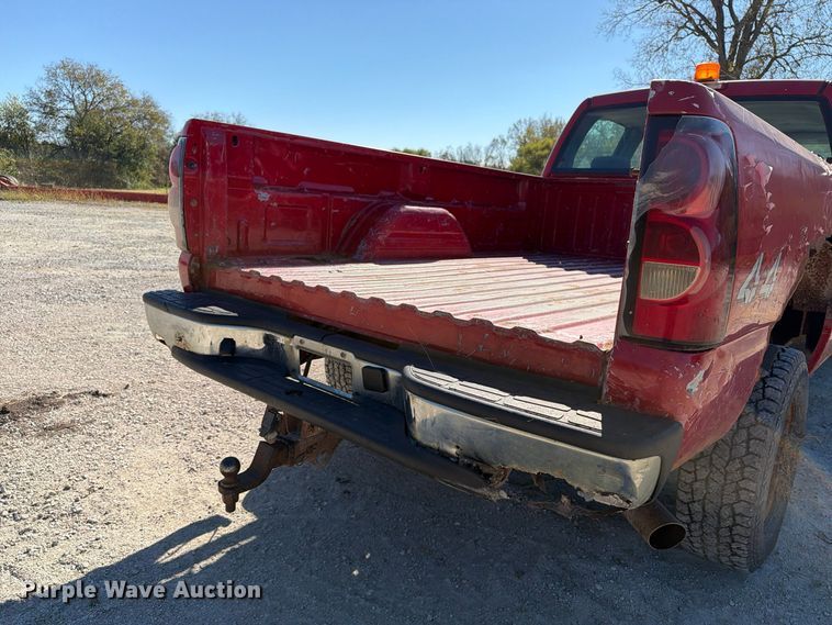 image for item EX1107 2006 Chevrolet Silverado 2500HD Crew Cab pickup truck