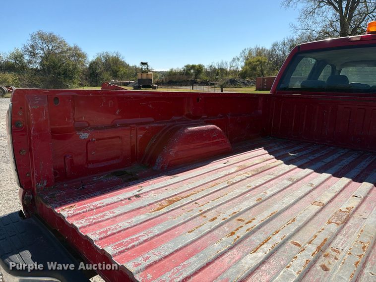 image for item EX1107 2006 Chevrolet Silverado 2500HD Crew Cab pickup truck