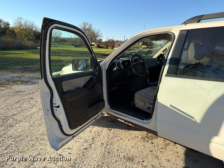 image for item EX1108 2008 Ford Explorer SUV