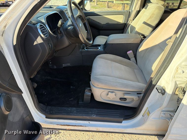 image for item EX1108 2008 Ford Explorer SUV