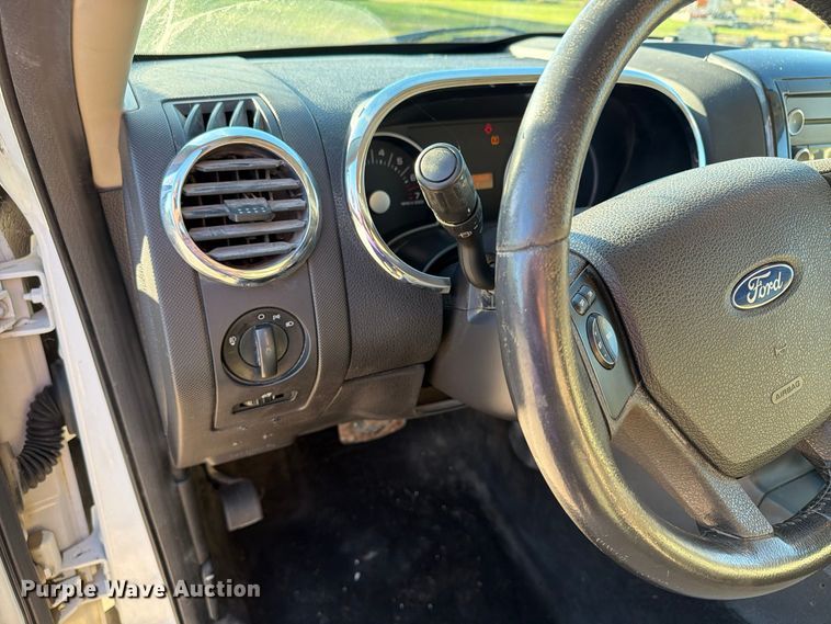 image for item EX1108 2008 Ford Explorer SUV