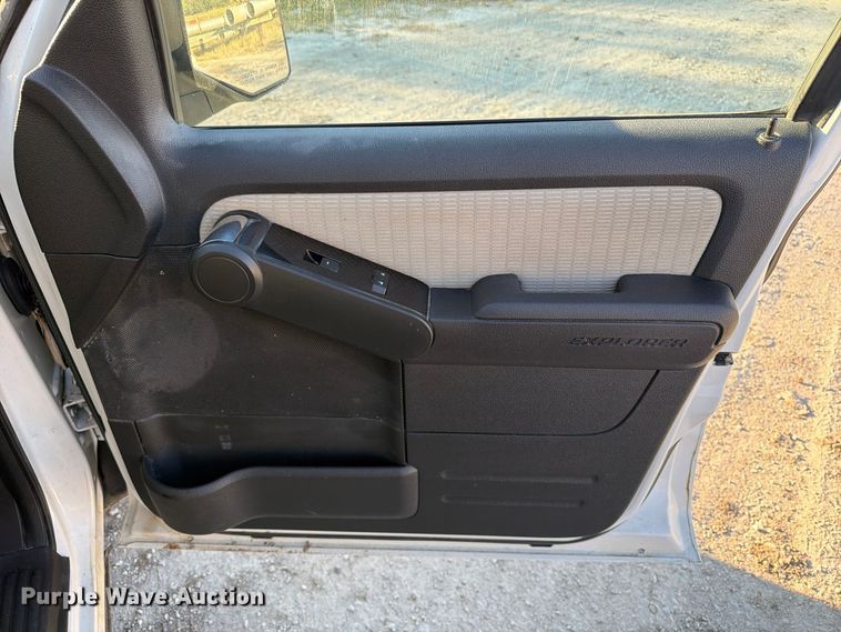 image for item EX1108 2008 Ford Explorer SUV
