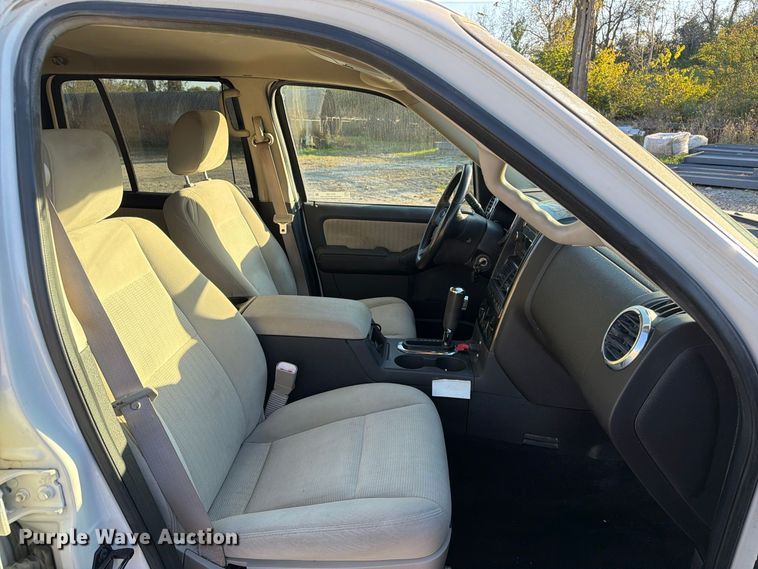 image for item EX1108 2008 Ford Explorer SUV