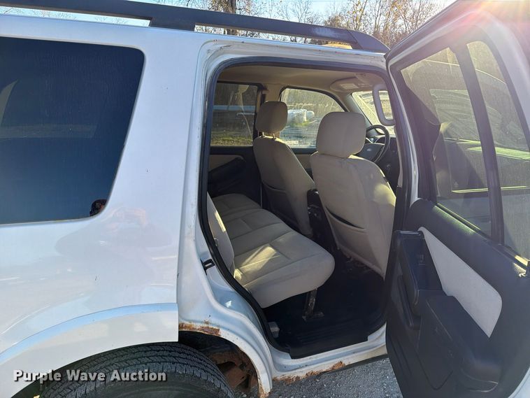 image for item EX1108 2008 Ford Explorer SUV