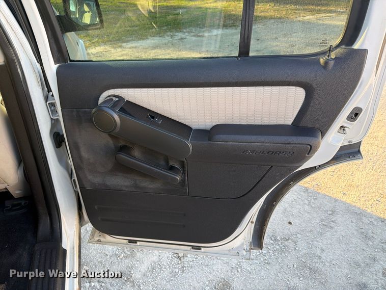 image for item EX1108 2008 Ford Explorer SUV