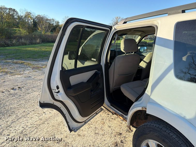 image for item EX1108 2008 Ford Explorer SUV