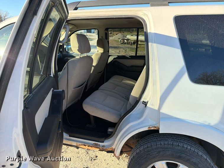 image for item EX1108 2008 Ford Explorer SUV